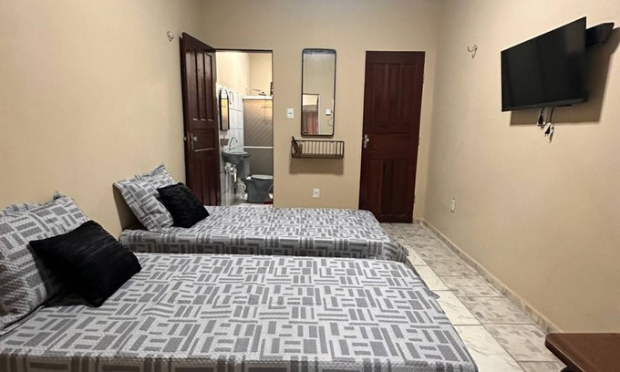 Sao Bras House | Grandma's House for up to 5 people