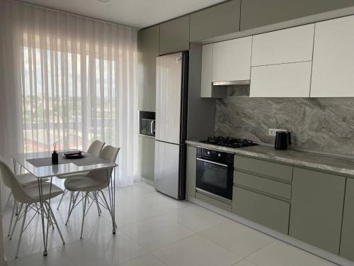 Ternopil Apartment | Gray Нова стильна квартира
