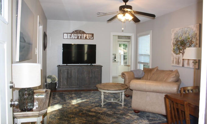 Kerrville House | Great Location! Come Relax.Retreat!