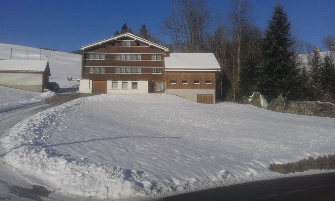 Rute Apartment | great offer: hiking, skiing, suspension railway, tobogganing, climbing park and customs .