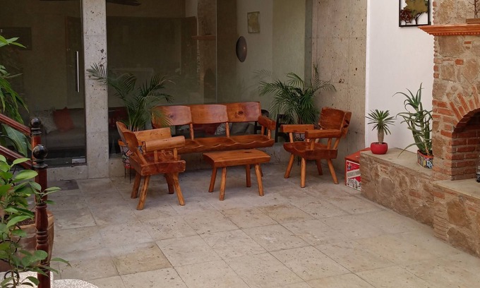 Leon House | Great unique experience, Famil