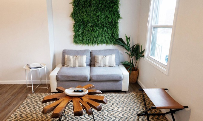 Northside District Apartment | Green Oasis - Studio Apartment in Downtown Lexington