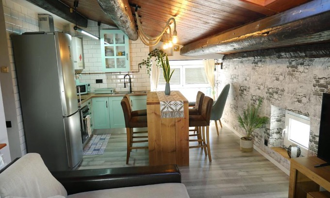 Tremp Apartment | Greta, apartament cèntric i amb encant