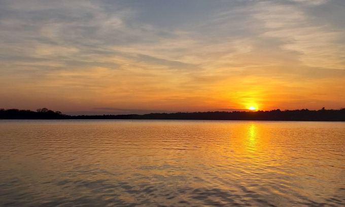 Grass Lake House | Grey Wolf Family Style Cottage on Wolf Lake Waterfront