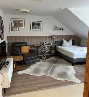 Fuerth Apartment | Große gemütliche Ferienwohnung mit Klimaanlage, Parkplatz inklusive TOP !