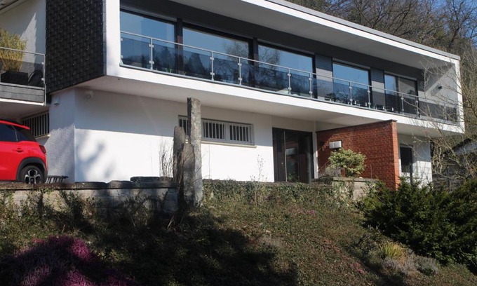 Linz am Rhein House | Großzügiges Zimmer mit Terrasse am Rheinsteig