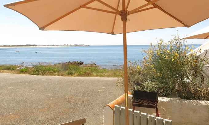 Noirmoutier-en-l'Ile Apartment | GROUND-FLOOR APARTMENT - SOUTH-FACING SEA VIEW - DIRECT ACCESS TO BEACHES