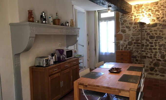 Issy-l'Eveque Apartment | Ground floor apartment for 4 people