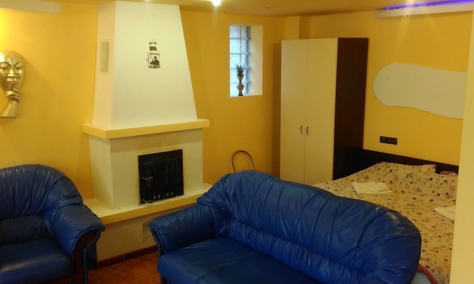 Lazaret Apartment | Ground floor apartment with terrace Sibiu33