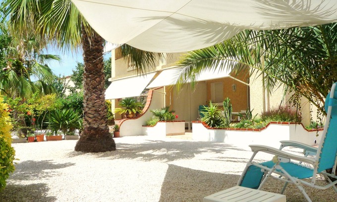 Plage d'Argeles Villa | ground floor of a beautiful villa, private garden, 200m from shops