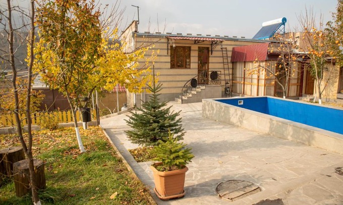 Ijevan House | Guest House LEADER