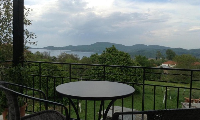 Lake Plastiras House | Guesthouse Lamprini