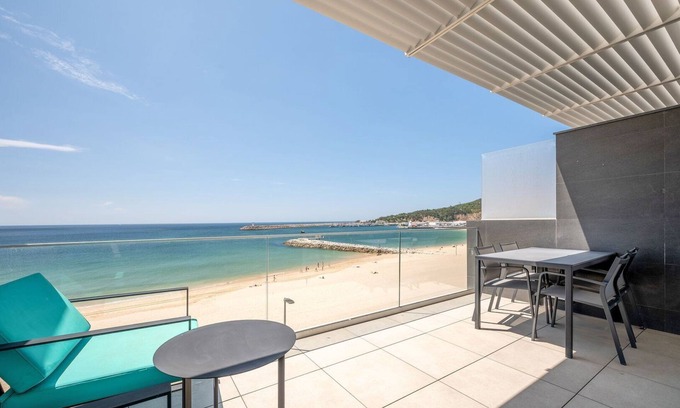 Aldeia do Meco Apartment | GuestReady - Golden sea view retreat 2