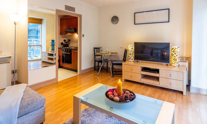 Grand Canal Dock Apartment | GuestReady - Modern Apartment on Dockmill