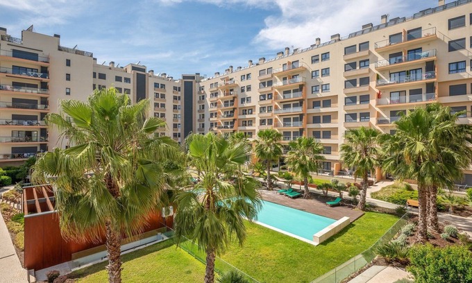 Seixal Apartment | GuestReady - Tranquil Seixal Haven