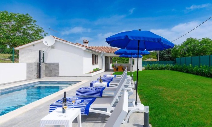 Krsan House | Gverino by Interhome