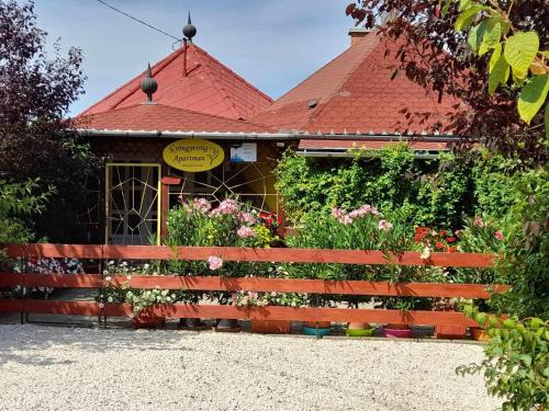 Romhany Apartment | Gyöngyvirág Apartment