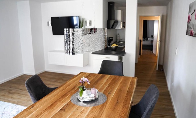 Altstadt House | Hänsel und Gretel