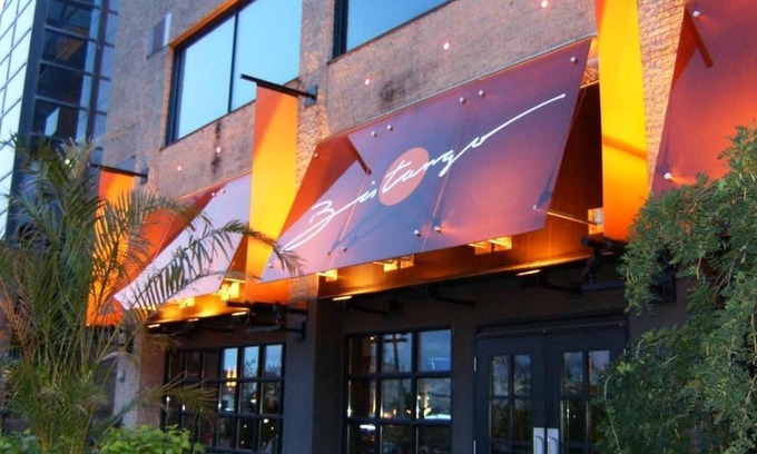 Sainte-Foy-Sillery-Cap-Rouge Hotel | Hôtel Alt Québec