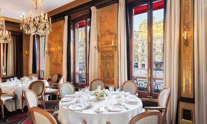 Champs-Elysees Hotel | Hôtel Barrière Fouquet's Paris