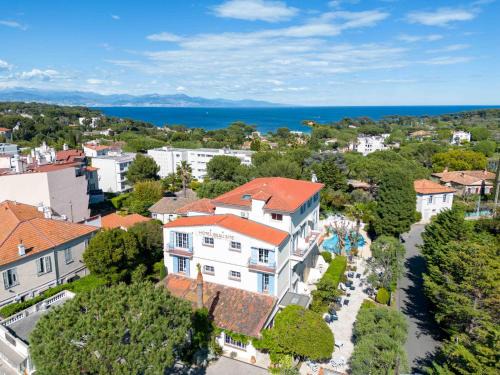 Cap-d'Antibes Hotel | Hôtel Beau Site - Cap d'Antibes