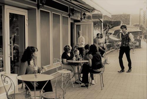 Eugenie-les-Bains Apartment | Hôtel Chez Léonie - Chez Mamie Canne