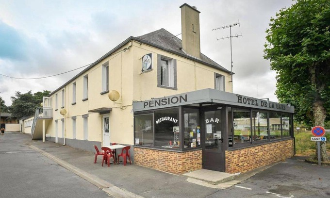 Saint-Amand Hotel | Hôtel et Restaurant de la Gare Torigny-les-Villes