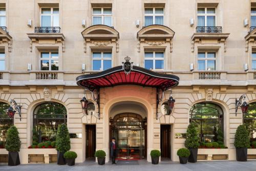Faubourg-du-Roule Hotel | Hôtel Le Royal Monceau Raffles Paris