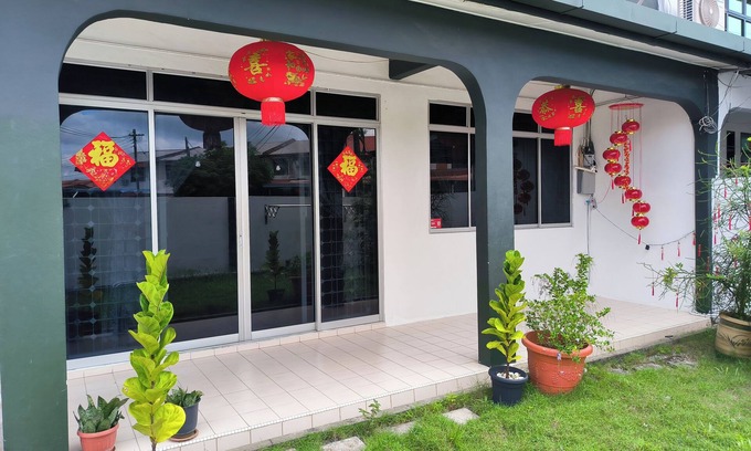 Sibu House | H Homestay - Semi D 1000Mbps (1Gbps) Wifi, Astro & Private Parking