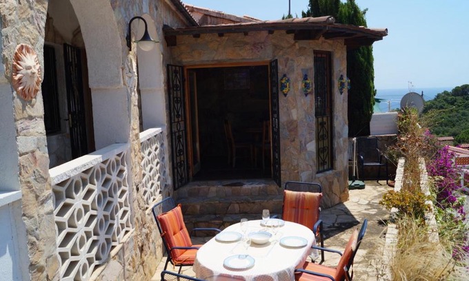 Canyelles Villa | H33