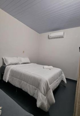 Asuncion House | Habitacion doble en el centro de asunción solo efectivo guaranies