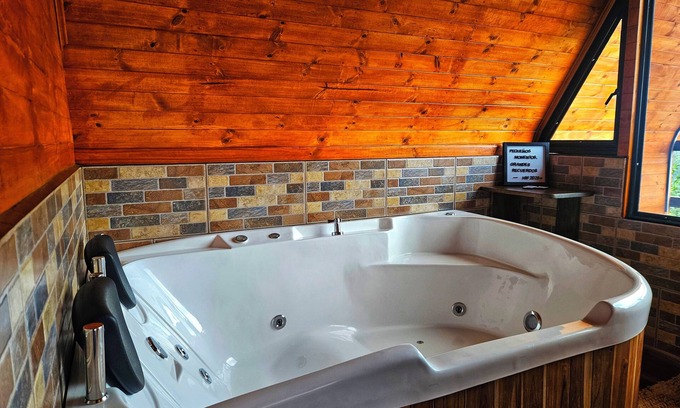 Mongui Bed & Breakfast | Hakuna Matata glamping