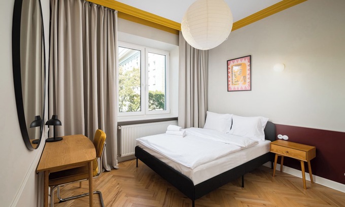 Mirow Apartment | Hala Mirowska Spacious Apartment