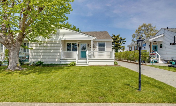 Village Green House | Half-Mi to Beach: Cape May Getaway w/Deck & Yard!