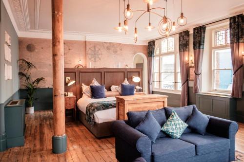 Herne Hill Hotel | Half Moon