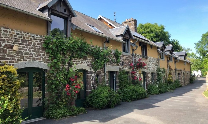 Hambye Cottage | Hambye'ance Nature 30 people 2 Cottage : Finnish spa billiards