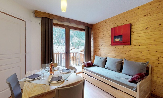 Orelle Apartment | Hameau 4 201 - SPA & PISCINE appartement 4 pers