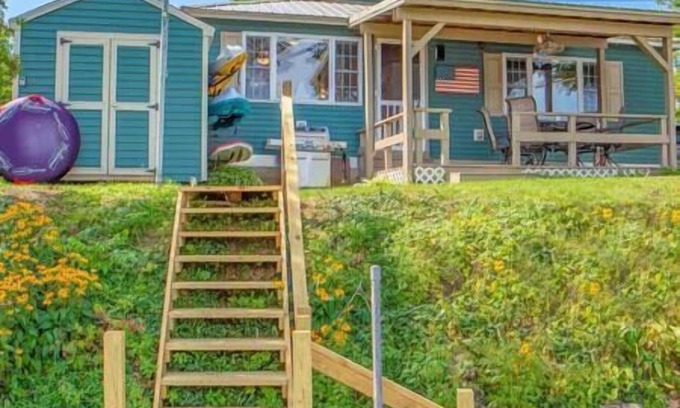 Hamilton House | Hamilton Home #4, Lake Moraine Home #4 Near Colgate University