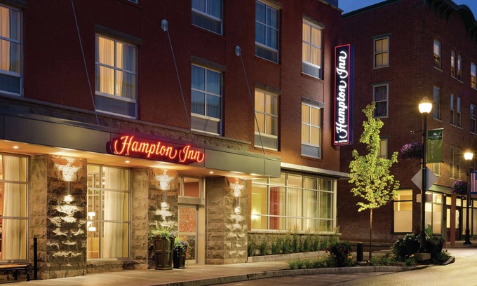 St. Albans Hotel | Hampton Inn St. Albans