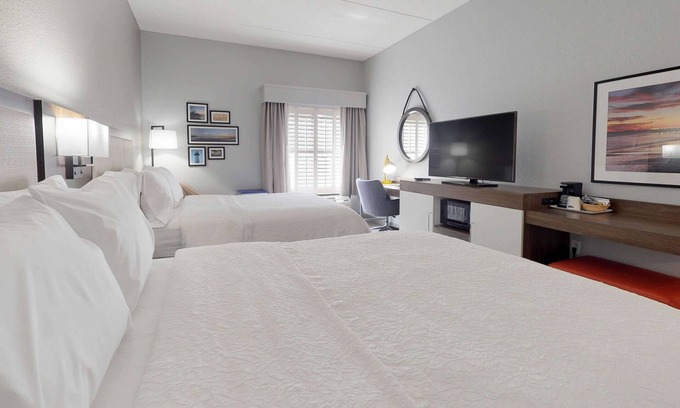 Saint Simons Heights Hotel | Hampton Inn St. Simons Island