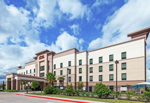 Greater Greenspoint Hotel | Hampton Inn & Suites Houston North IAH, TX