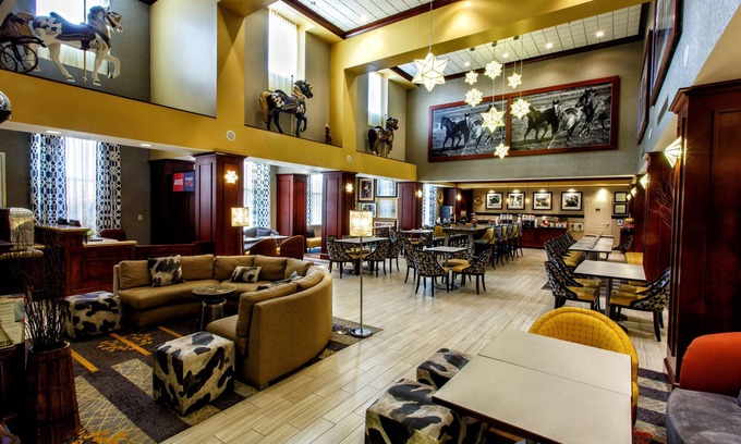 Bloomfield Hotel | Hampton Inn & Suites Staten Island