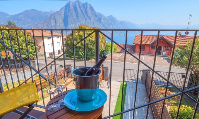 Zorzino Apartment | Happy Guest Apartments Lake and Green Oasis