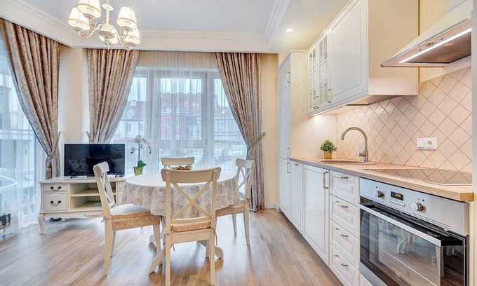 Old Town Apartment | Happy Inn Classical Style , selfcheck-in. Underground parking