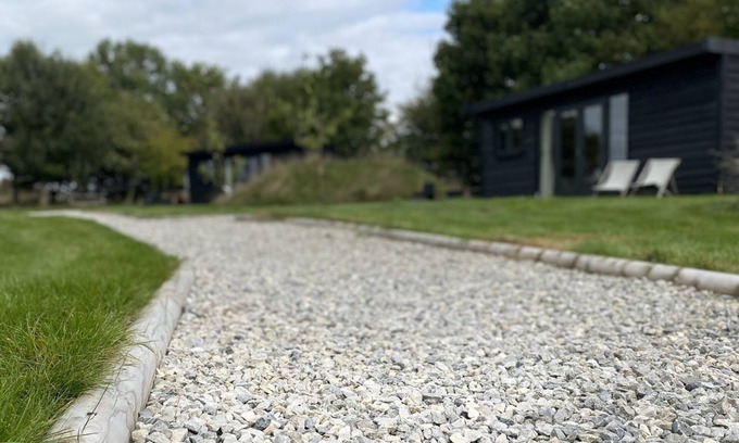 Foolow Cabin | Hare’s Retreat - (Middle Cabin) - sleeps 2 guests in 1 bedroom