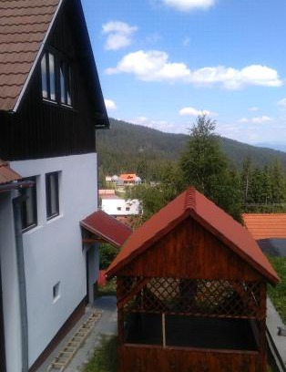 Harghita-Bai House | Hargitafürdői Vendégház