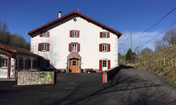 Bustince-Iriberry House | HARROUBIA - BUSTINCE-IRIBERRY