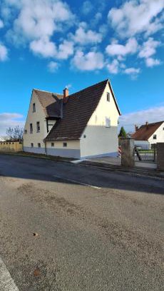 Windischleuba Apartment | Hauptstr 10- 04603 Remsa