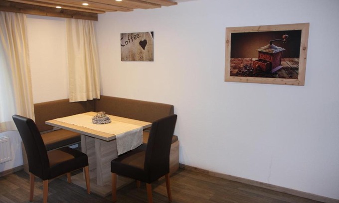 Feichten House | Haus Eckhart