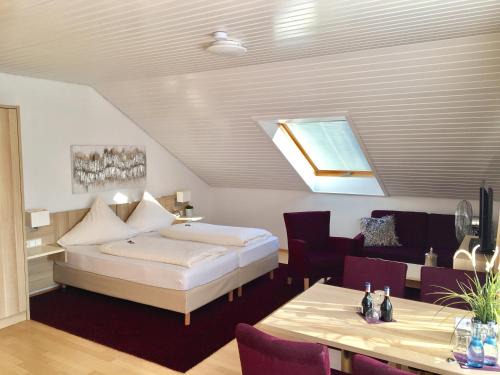 Maichingen Hotel | Haus Mechthild Sindelfingen-Maichingen Self Check-In